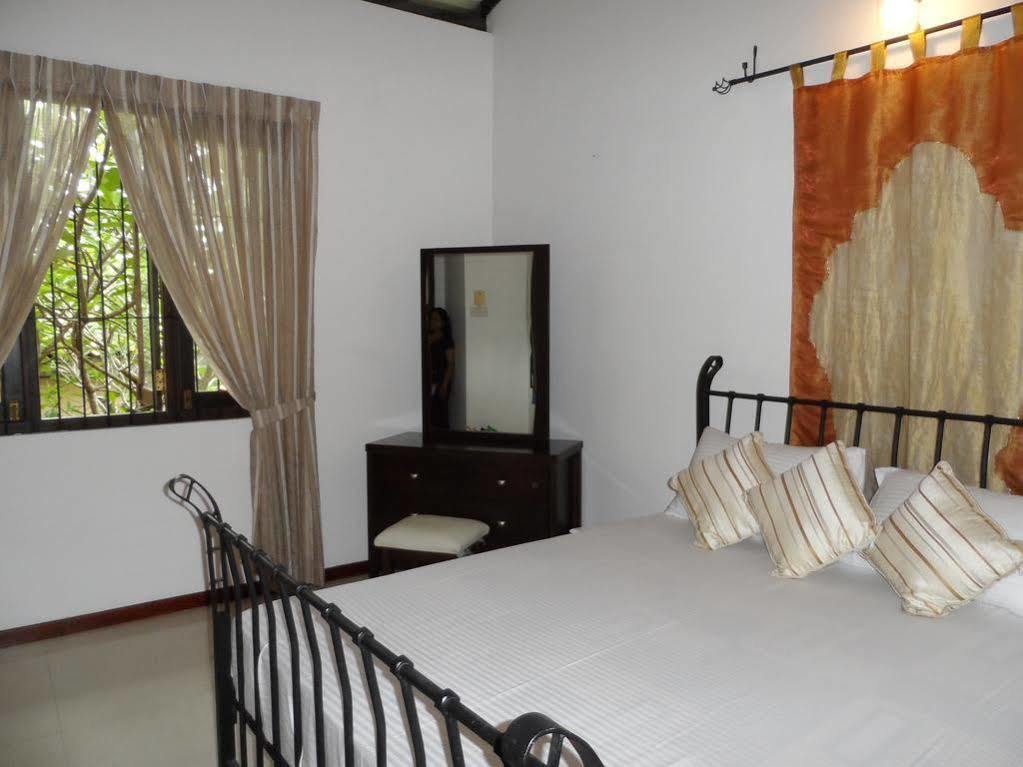 Villa W Bentota Dış mekan fotoğraf