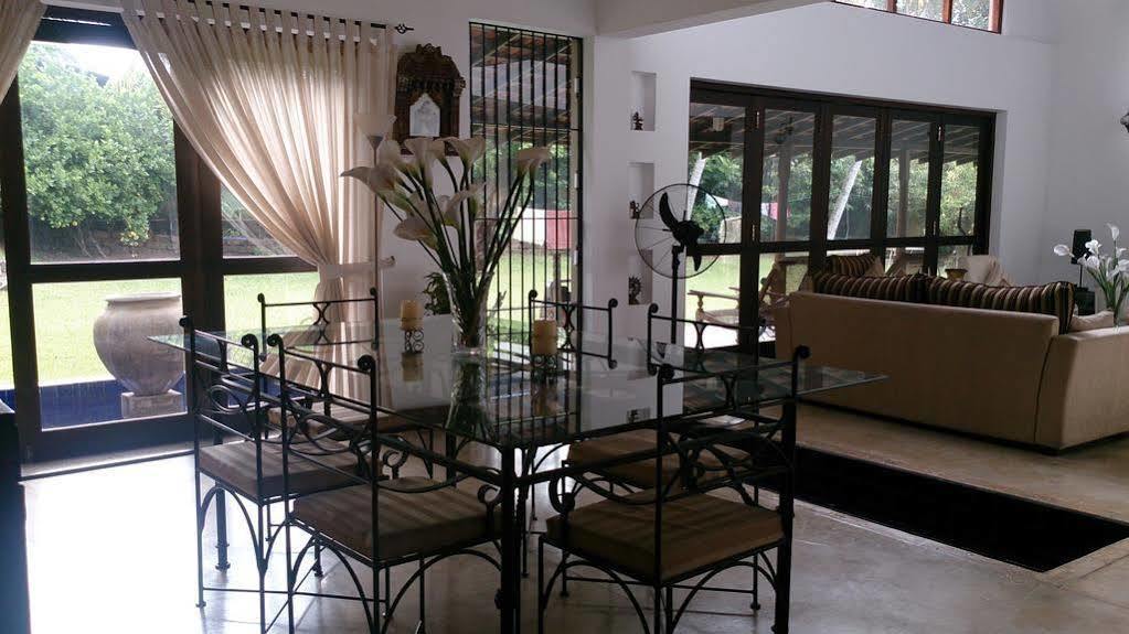 Villa W Bentota Dış mekan fotoğraf
